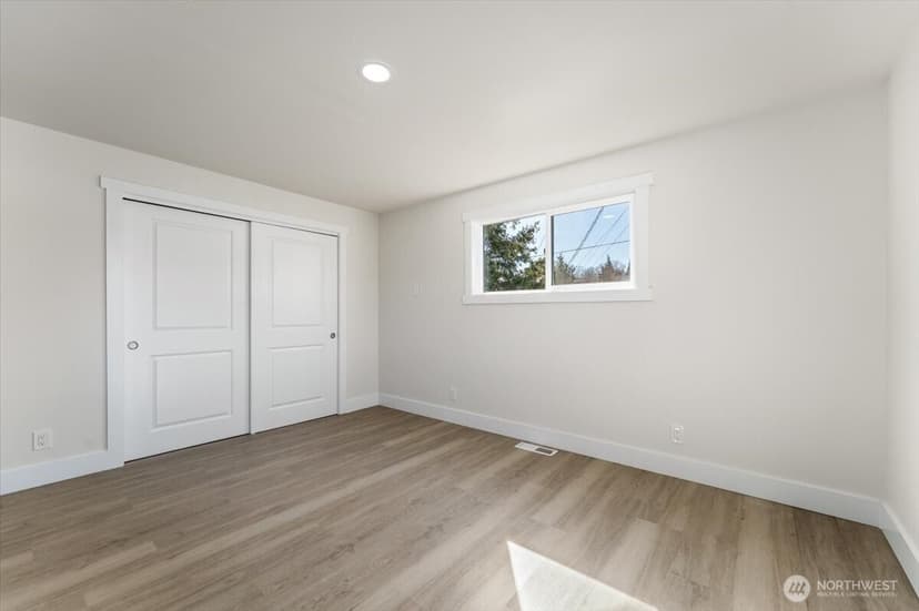 Property photo for 916 E Johnson Avenue, Chelan photo 24