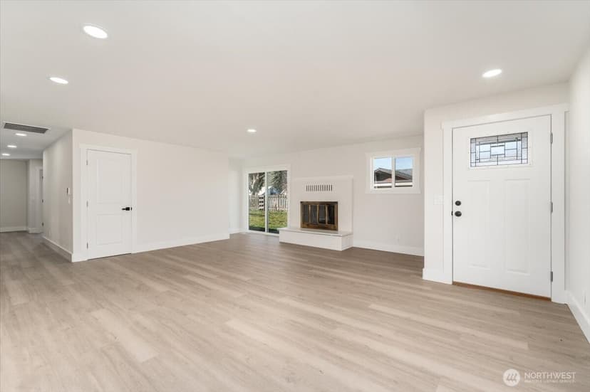 Property photo for 916 E Johnson Avenue, Chelan photo 14