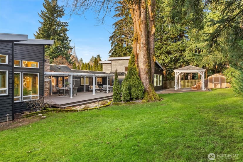 Property photo for 20 Cascade Key, Bellevue photo 33
