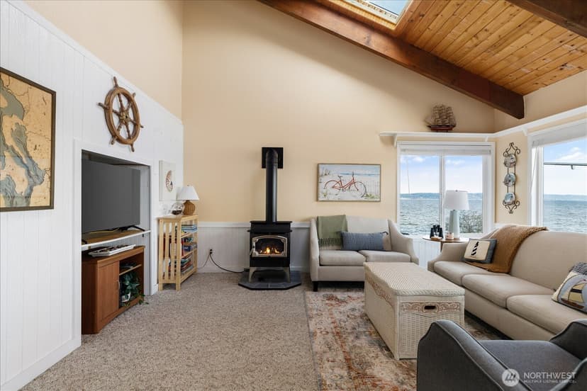 Property photo for 2185 Eastpoint Drive, Langley photo 4