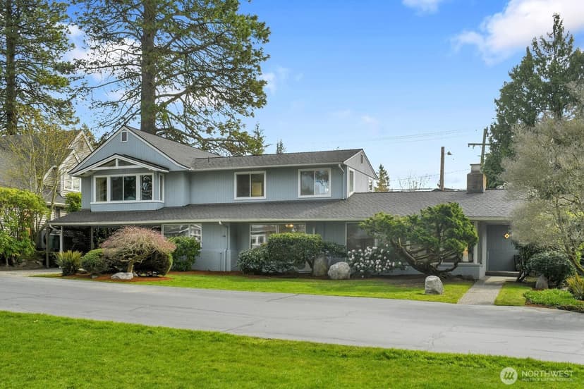 Property photo for 4719 NE Park Place, Seattle photo 4