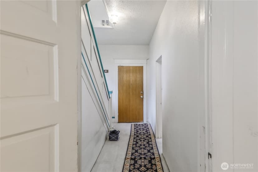 Property photo for 911 Martin Luther King Jr Way, Seattle photo 11