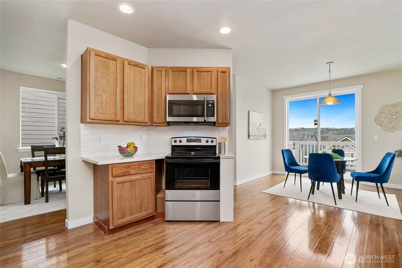 Property photo for 16019 2nd Avenue NE, Duvall photo 12