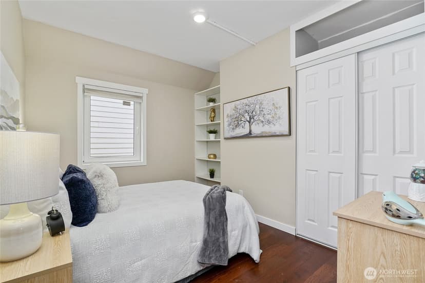 Property photo for 16019 2nd Avenue NE, Duvall photo 27