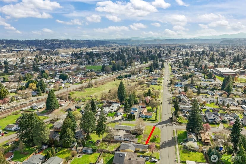 Property photo for 1711 4th Avenue NW, Puyallup photo 37