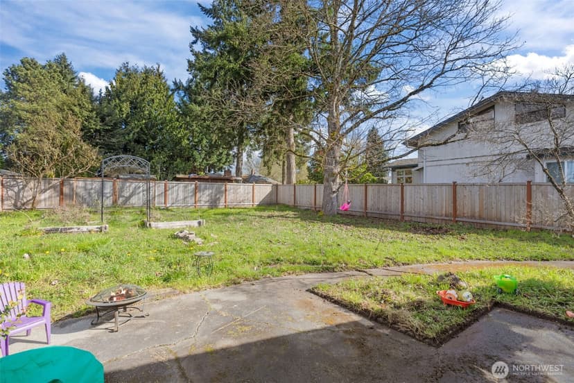 Property photo for 1711 4th Avenue NW, Puyallup photo 31