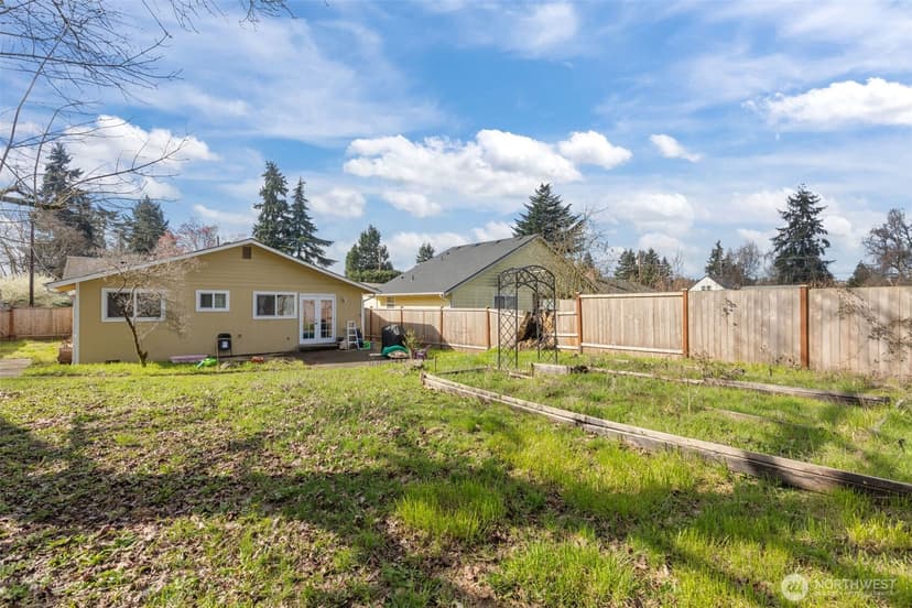 Property photo for 1711 4th Avenue NW, Puyallup photo 33