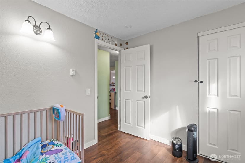Property photo for 1711 4th Avenue NW, Puyallup photo 28
