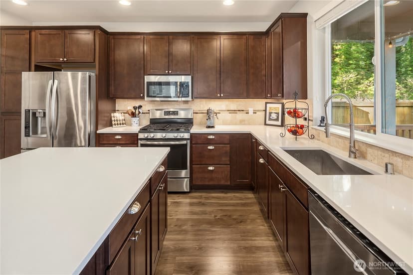 Property photo for 11815 26th Drive SE, Everett photo 13