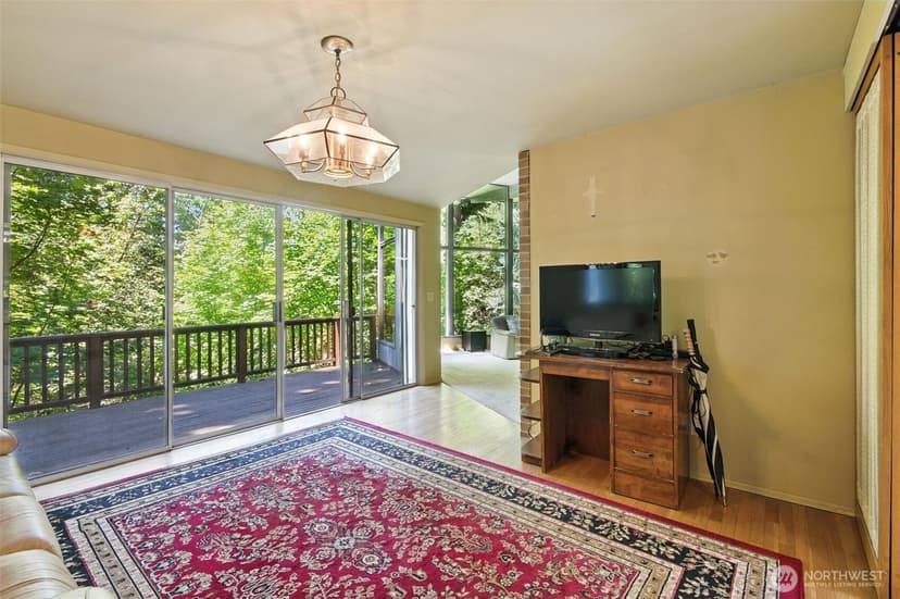 Property photo for 2650 120th Avenue NE, Bellevue photo 13