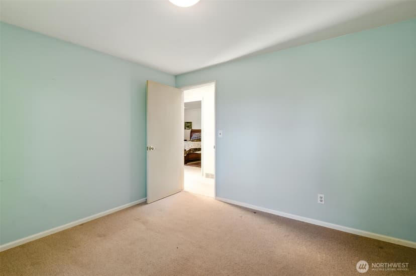 Property photo for 2650 120th Avenue NE, Bellevue photo 23