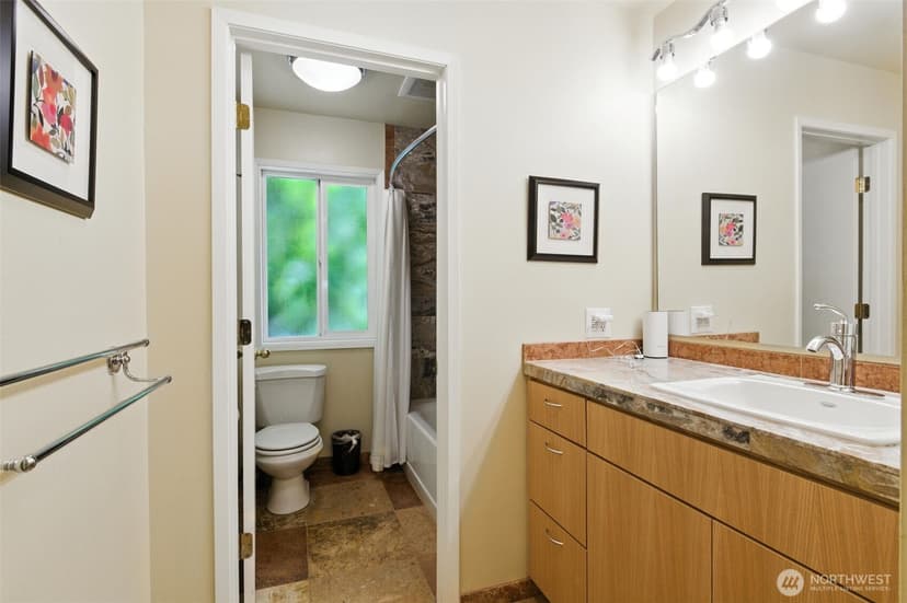 Property photo for 2650 120th Avenue NE, Bellevue photo 20