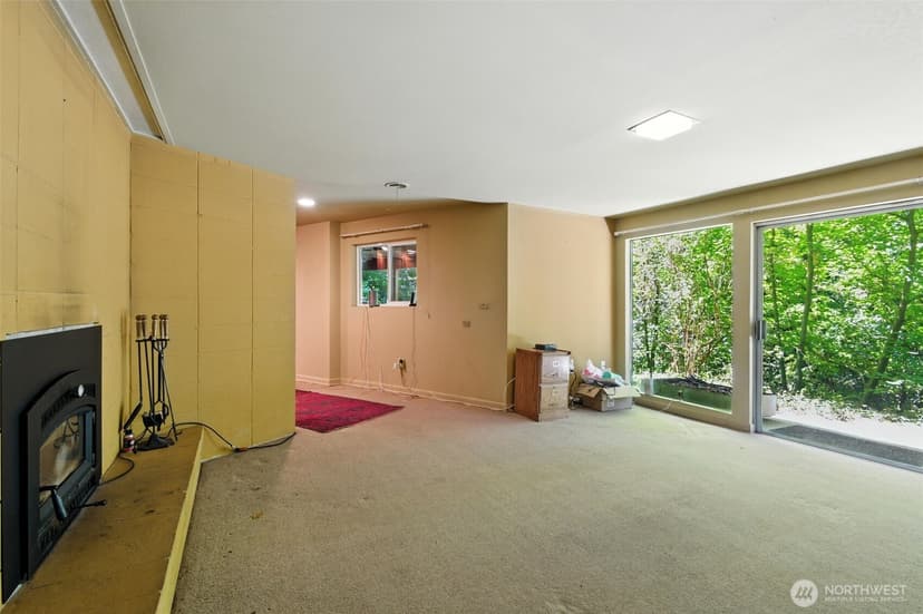 Property photo for 2650 120th Avenue NE, Bellevue photo 28