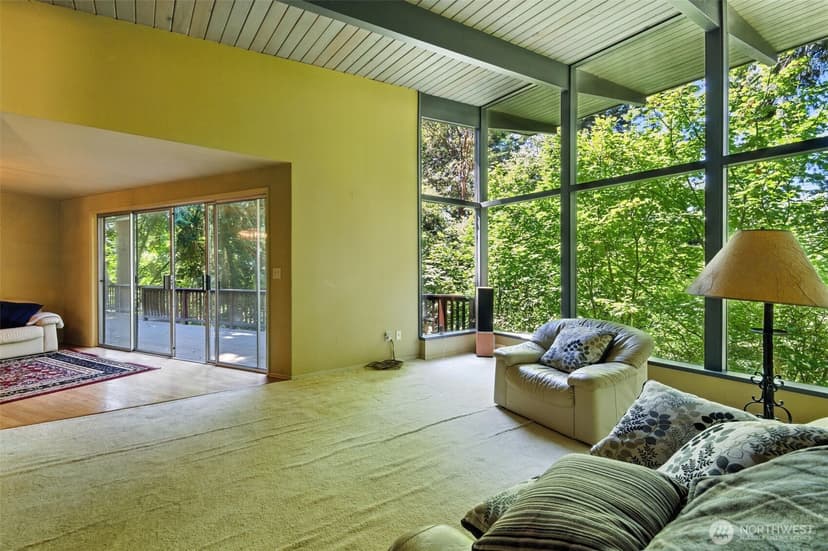 Property photo for 2650 120th Avenue NE, Bellevue photo 11