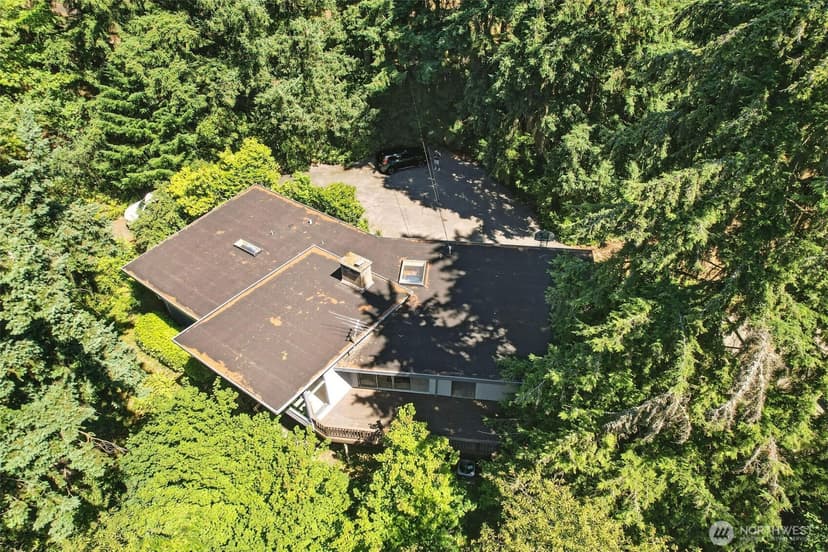 Property photo for 2650 120th Avenue NE, Bellevue photo 37
