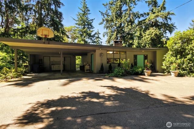 Property photo for 2650 120th Avenue NE, Bellevue photo 2