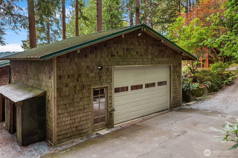 Property photo for 19923 Robinwood Road SW, Vashon photo 30