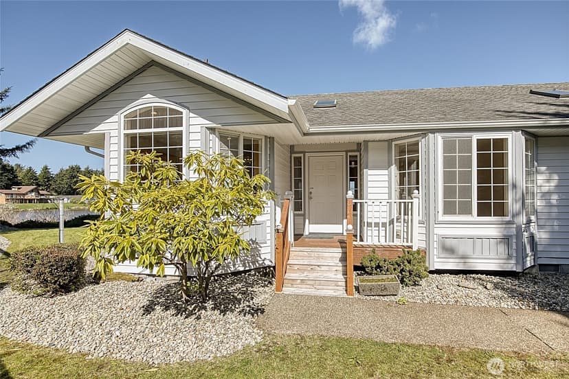Property photo for 288 Overlake Street NE, Ocean Shores photo 10