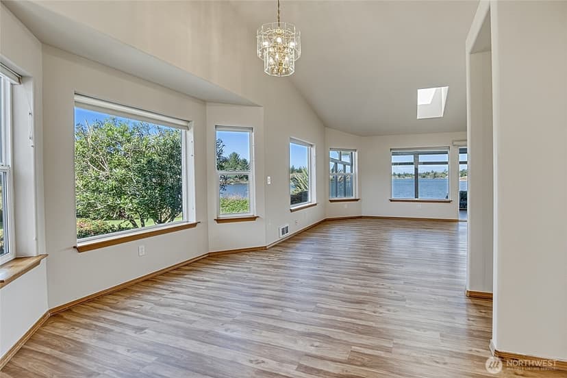 Property photo for 288 Overlake Street NE, Ocean Shores photo 15