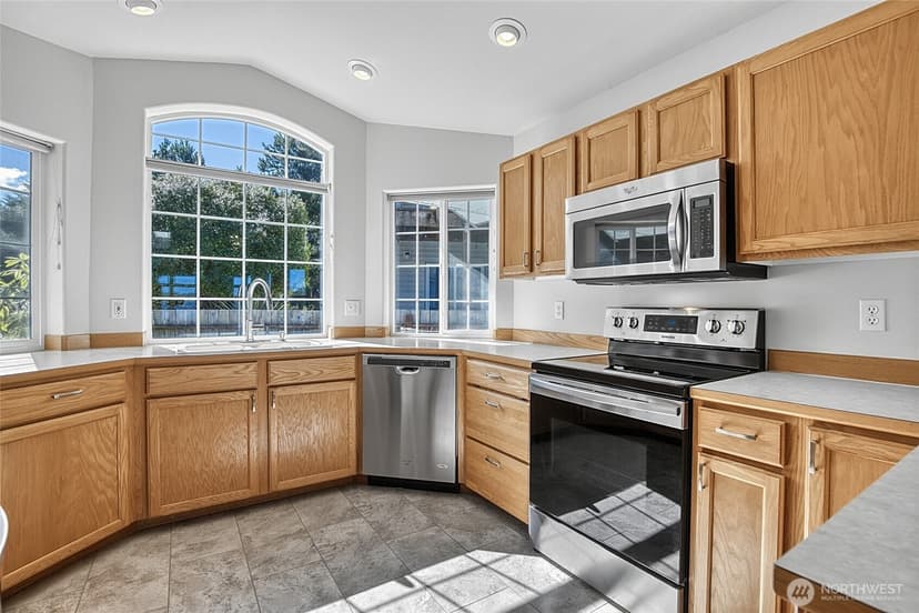 Property photo for 288 Overlake Street NE, Ocean Shores photo 17