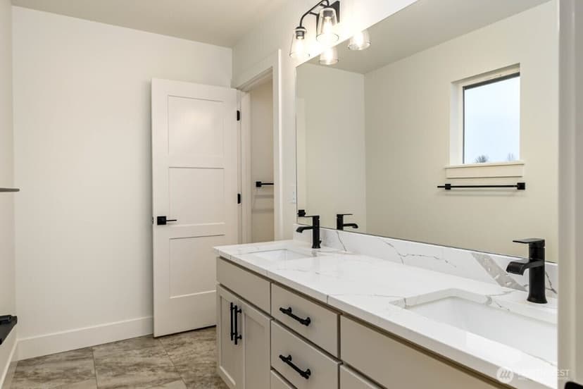 Property photo for 2125 277th Place NE, Arlington photo 21