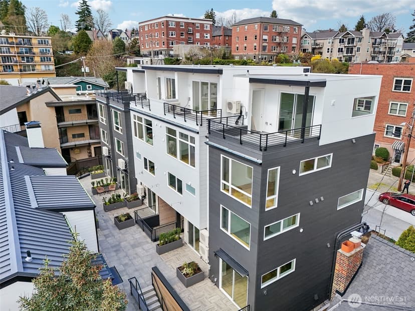 Property photo for 517 Howe Street #B, Seattle