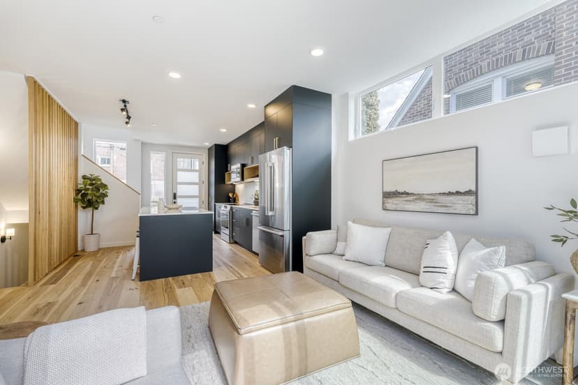Property photo for 517 Howe Street #B, Seattle photo 7