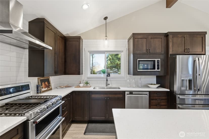 Property photo for 13011 Seattle Hill Road, Snohomish photo 8