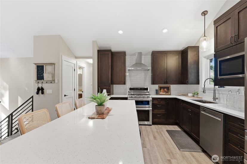 Property photo for 13011 Seattle Hill Road, Snohomish photo 9