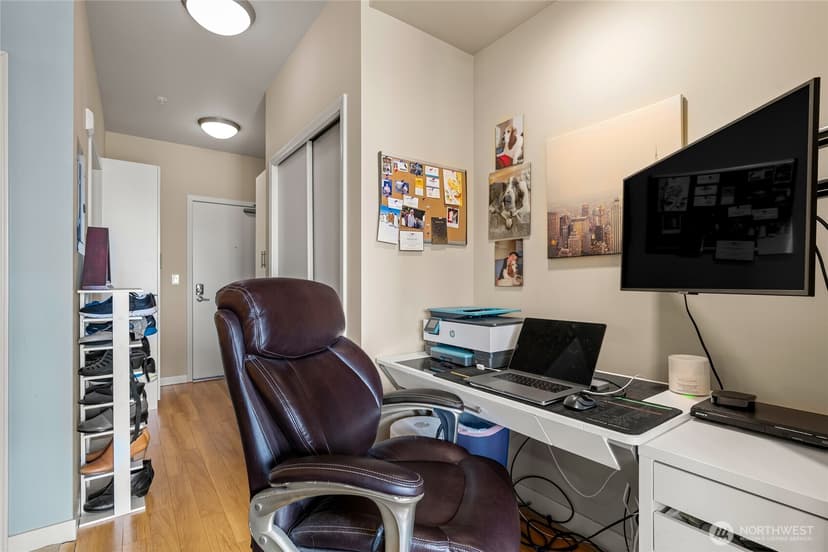 Property photo for 15100 6th Avenue SW #523, Burien photo 9