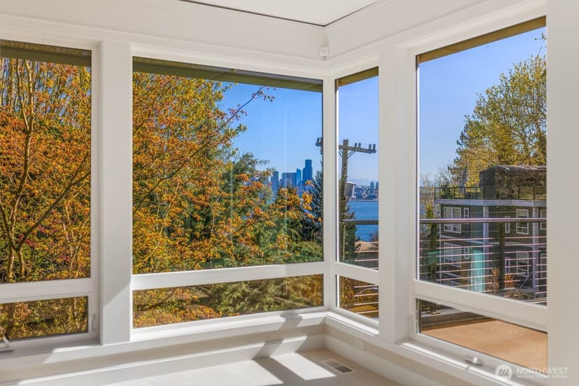 Property photo for 1717 Ferry Avenue SW, Seattle photo 11