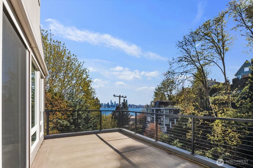 Property photo for 1717 Ferry Avenue SW, Seattle photo 13