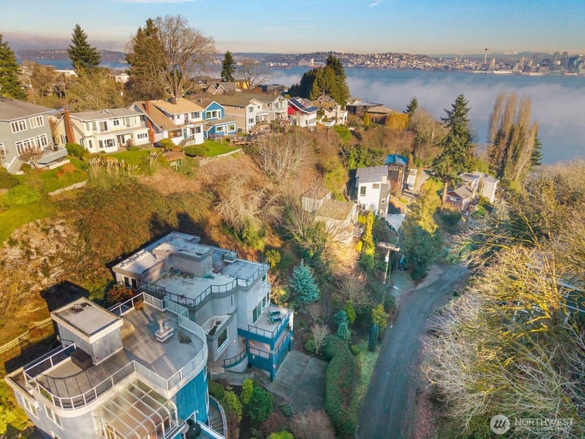 Property photo for 1717 Ferry Avenue SW, Seattle photo 38