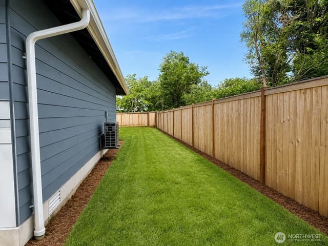 Property photo for 11014 6th Avenue W #C, Everett photo 3
