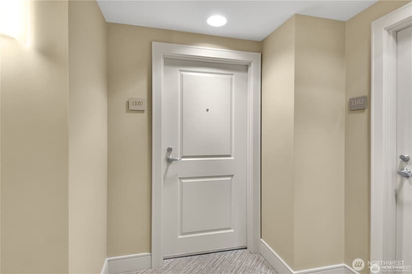 Property photo for 819 Virginia Street #1101, Seattle photo 4
