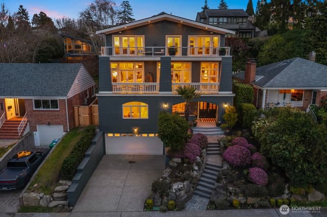 Property photo for 3046 43rd Avenue W, Seattle