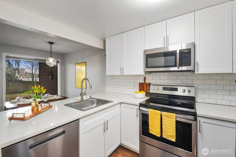 Property photo for 12505 NE 116th Street #A-12, Kirkland photo 13
