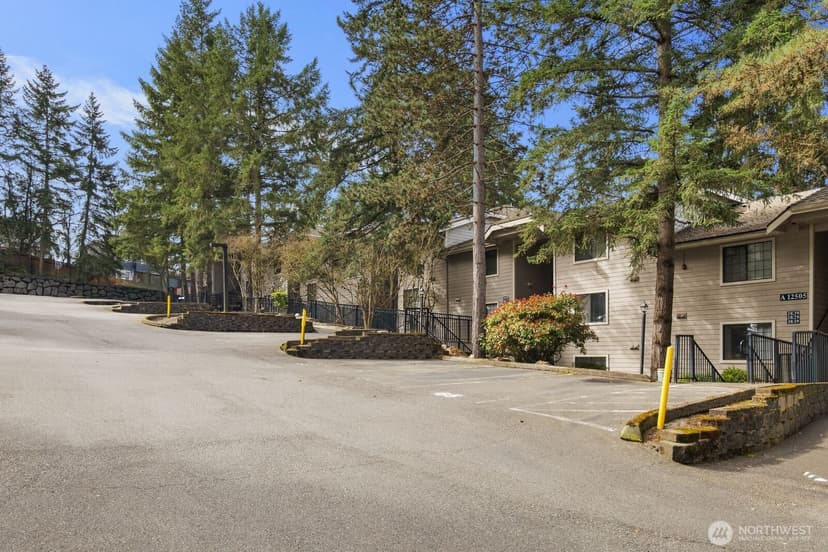 Property photo for 12505 NE 116th Street #A-12, Kirkland photo 3