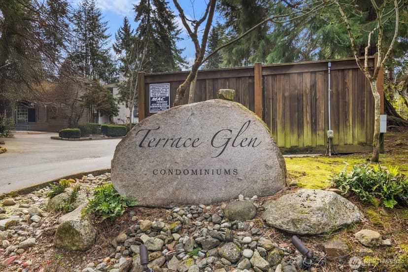 Property photo for 12505 NE 116th Street #A-12, Kirkland photo 5
