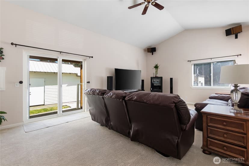 Property photo for 3026 140th Street NW, Marysville photo 17