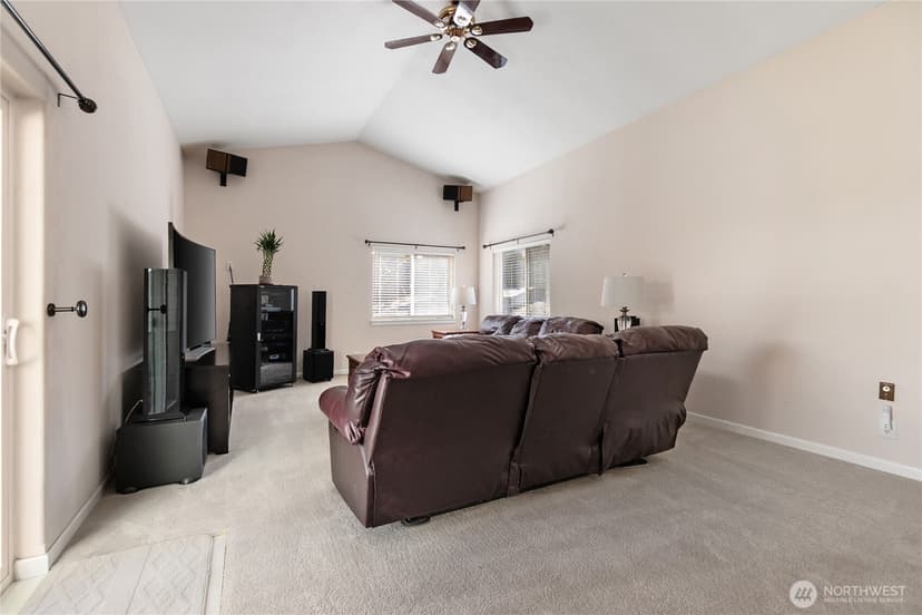 Property photo for 3026 140th Street NW, Marysville photo 16