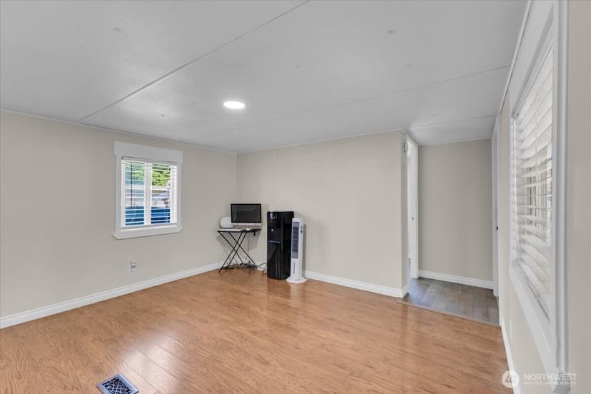 Property photo for 7614 NE Bothell Wy #11, Kenmore photo 6