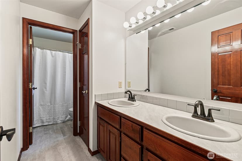 Property photo for 16915 32nd Avenue E, Tacoma photo 28