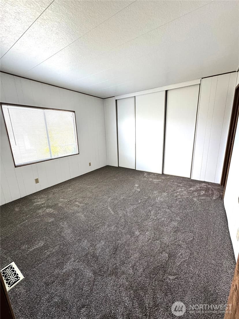 Property photo for 1402 22nd Street NE #5, Auburn photo 14