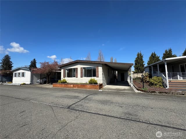 Property photo for 1402 22nd Street NE #5, Auburn photo 2