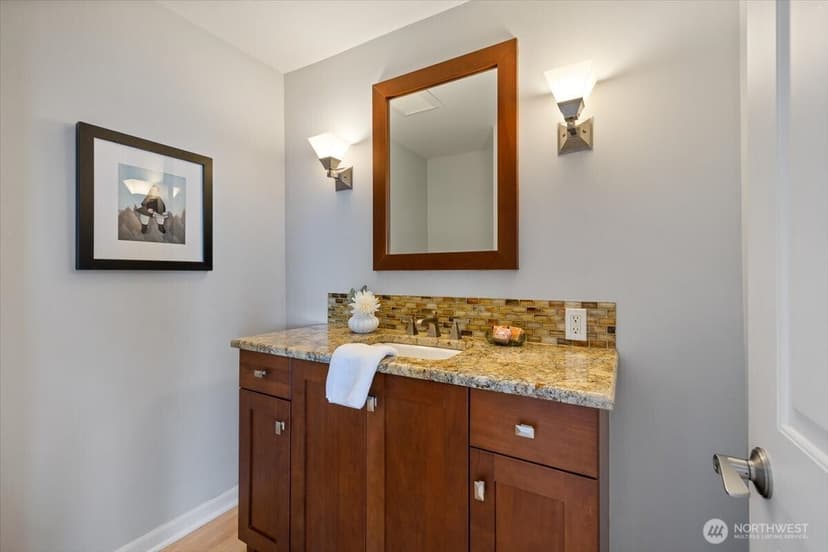 Property photo for 16733 Maplewild Avenue SW, Burien photo 15