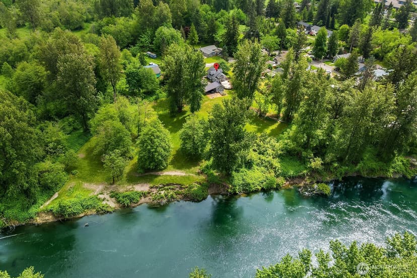 Property photo for 8217 Mountain Avenue SE, Snoqualmie photo 40