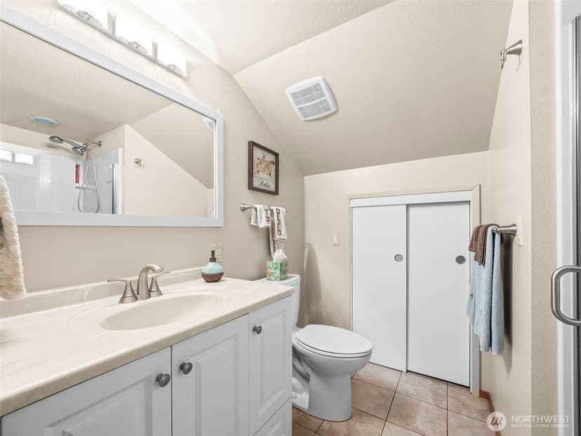 Property photo for 5523 53rd Street W, University Place photo 38