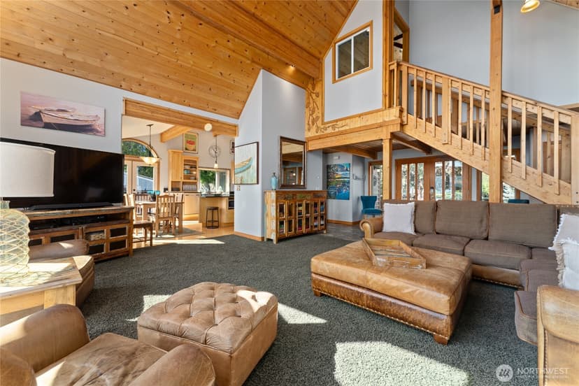 Property photo for 1995 Lakeshore Drive, Manson photo 9