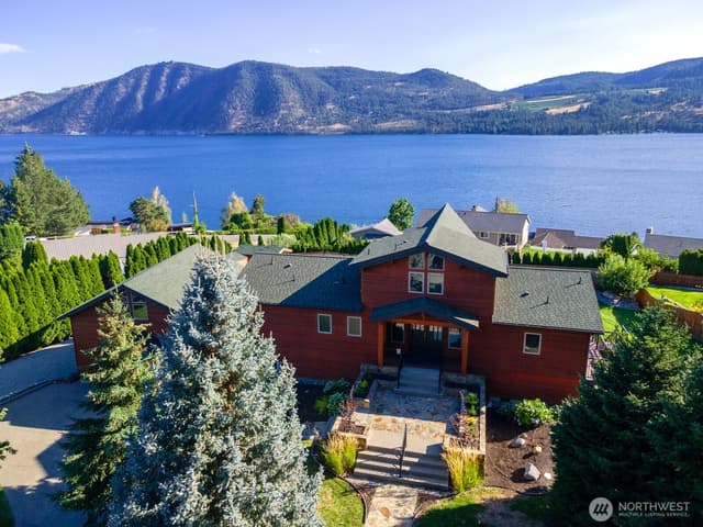 Property photo for 1995 Lakeshore Drive, Manson photo 3